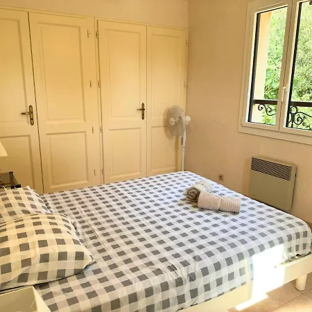 Maison Familiale Provencale Au Calme, Proche * Saint-Raphaël